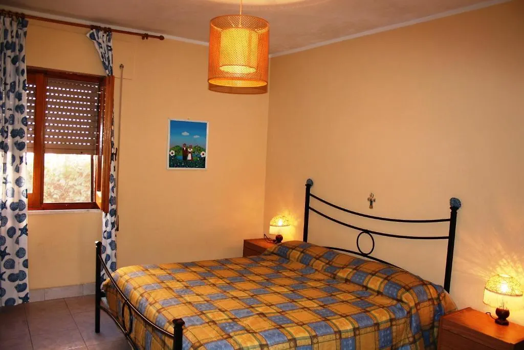 Apartment Appartamenti Mare Blu Isola Rossa Italy