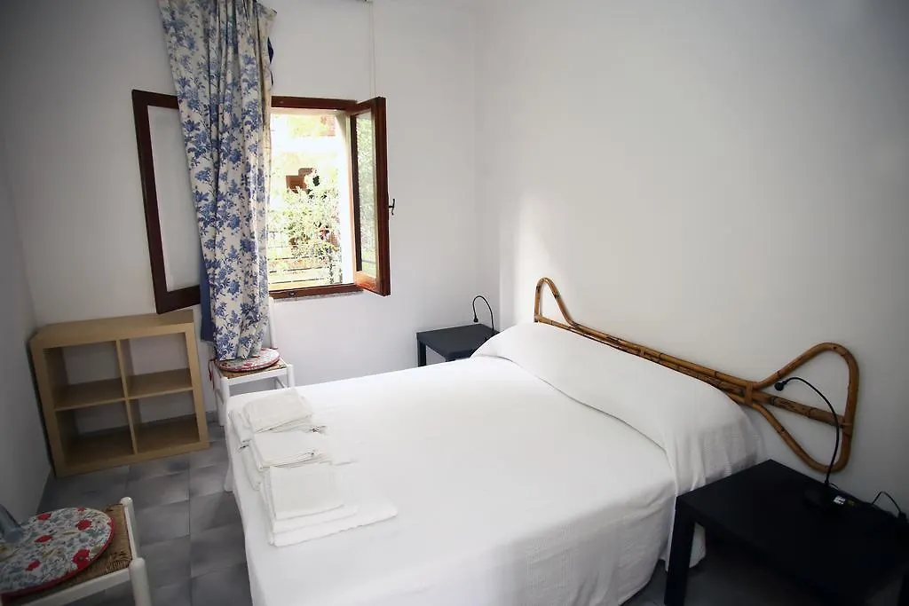 Apartment Appartamenti Mare Blu Isola Rossa